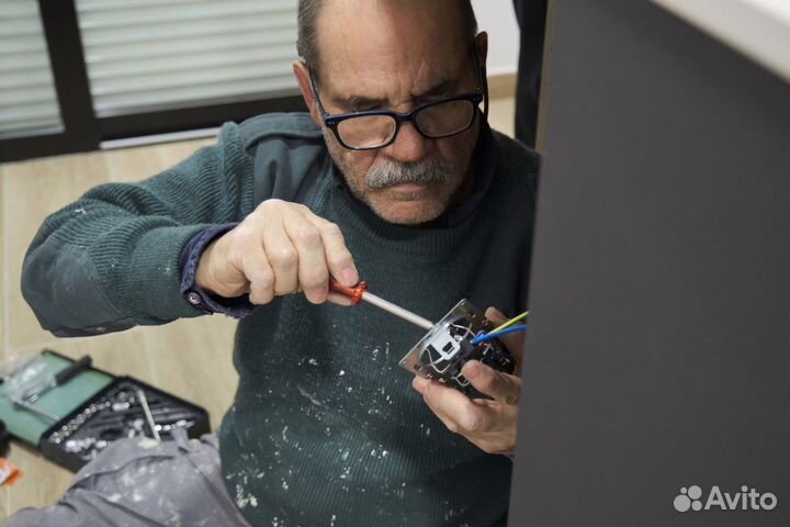 Профессиональный электрик с опытом более 25 лет