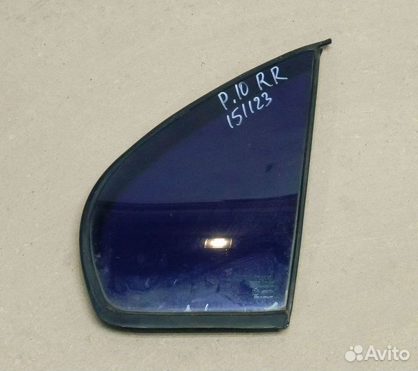 Стекло кузова глухое правое Primera P10 (хэтч)