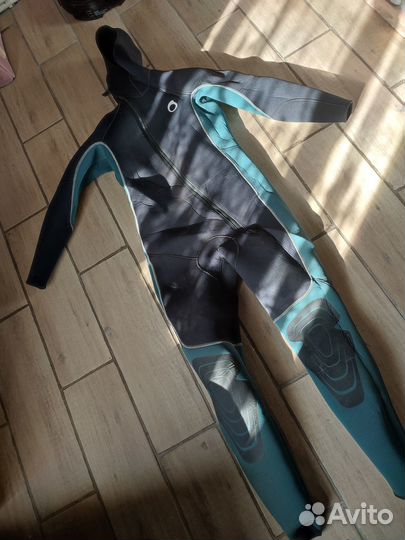 Продам гидрокостюм