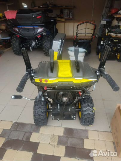 Снегоуборщик champion st1170bs