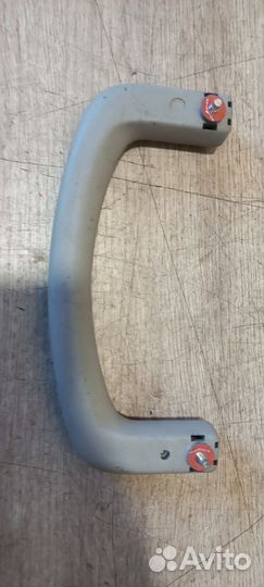 Ручка средней стойки Nissan Navara D40