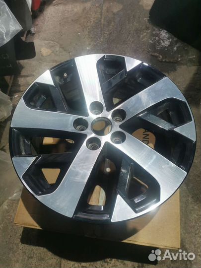 Диск литой R18 Kia Sorento 4 52910P2230