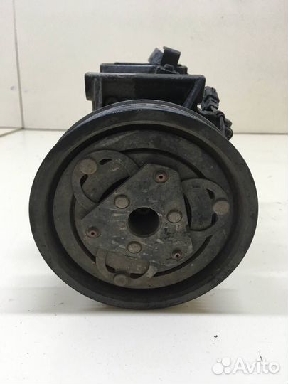 Компрессор системы кондиционирования Renault Duster