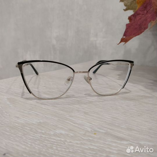 Очки с диоптриями -3