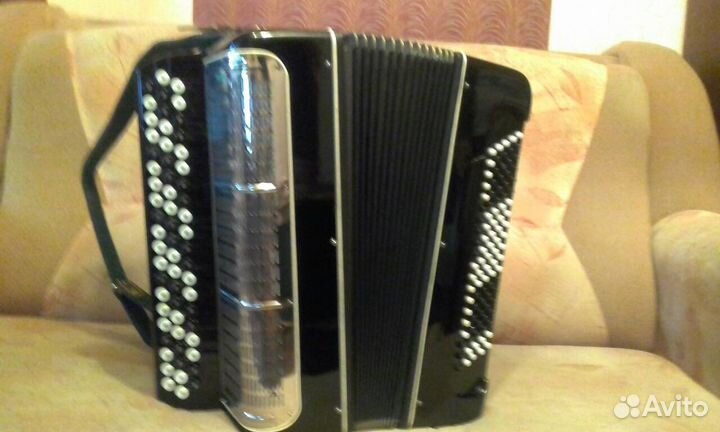 Баян готово-выборный