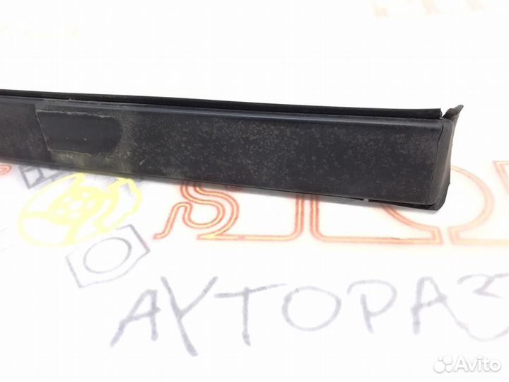 Молдинг крыши правый Nissan Qashqai (J10) 2006