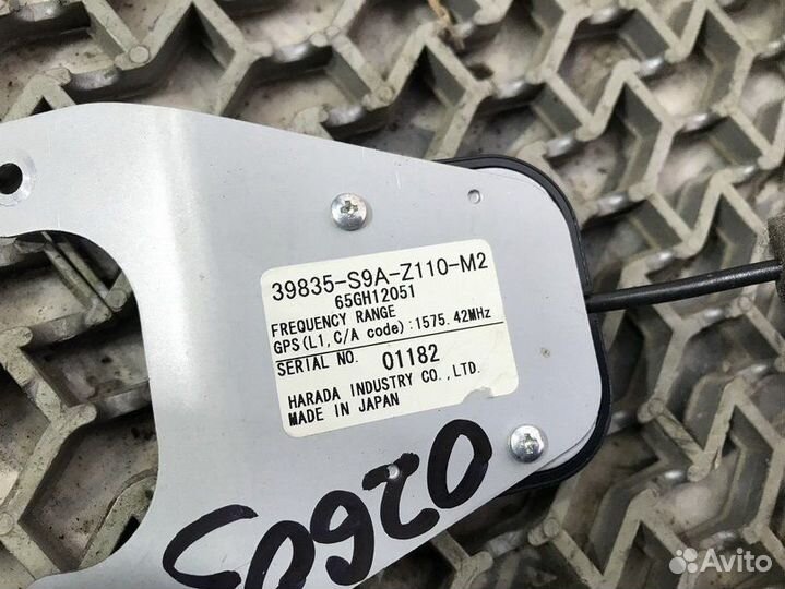 Антенна Honda CR-V 39835-S9A-Z10-M2