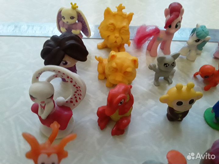 30 шт. Одним лотом. Игрушки. Разные фигурки