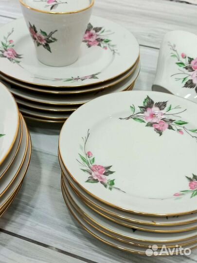 Сервиз столовый СССР. Дулево.27 предметов