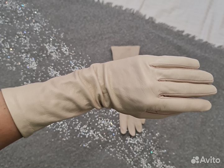 Перчатки женские кожаные новые Charlotte olympia 7