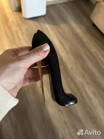 Пустой флакон carolina herrera good girl