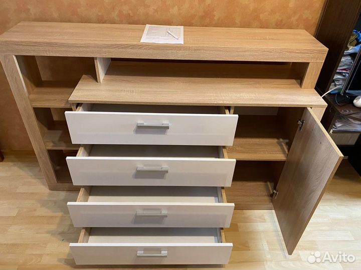 Комод с ящиками