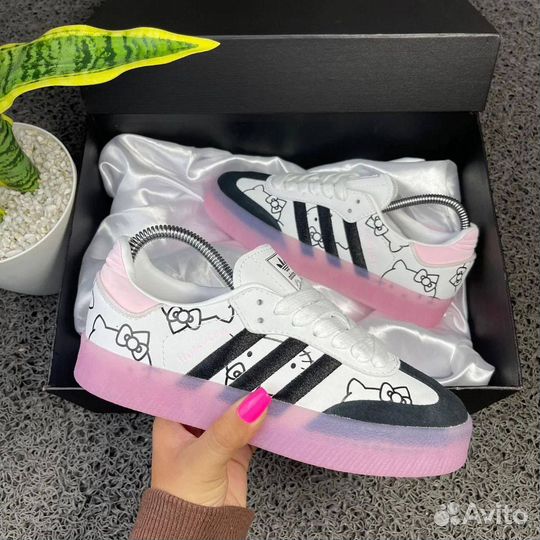 Кроссовки Adidas x Hello Kitty