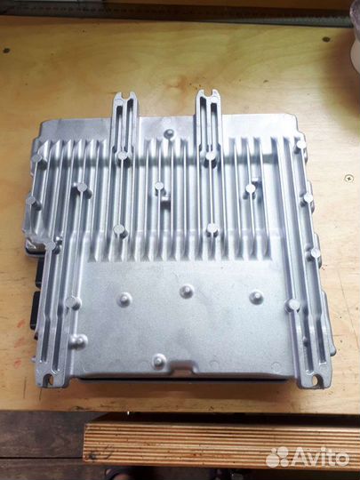 Блок управления двигателем