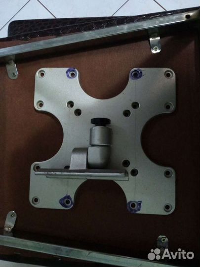 Крепление для телевизора на стену