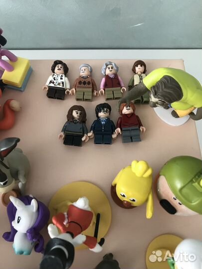 Фигурки sweet box, kinder, lego