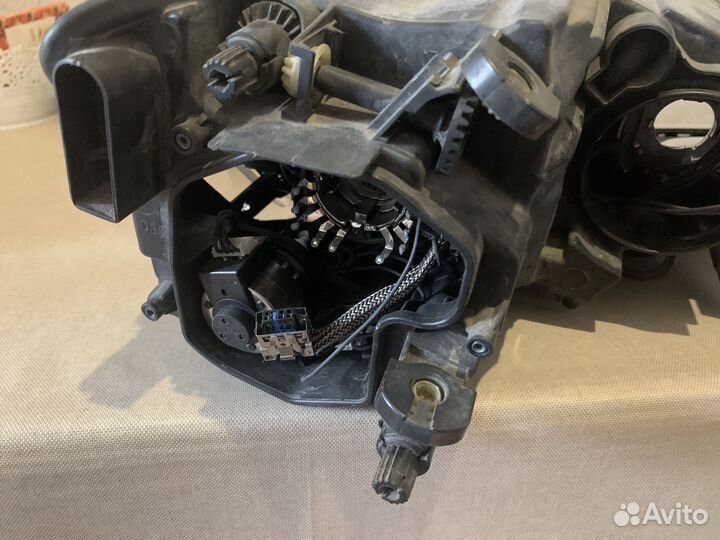 Фара на volkswagen polo Б/У spain 6R1 941 031 D