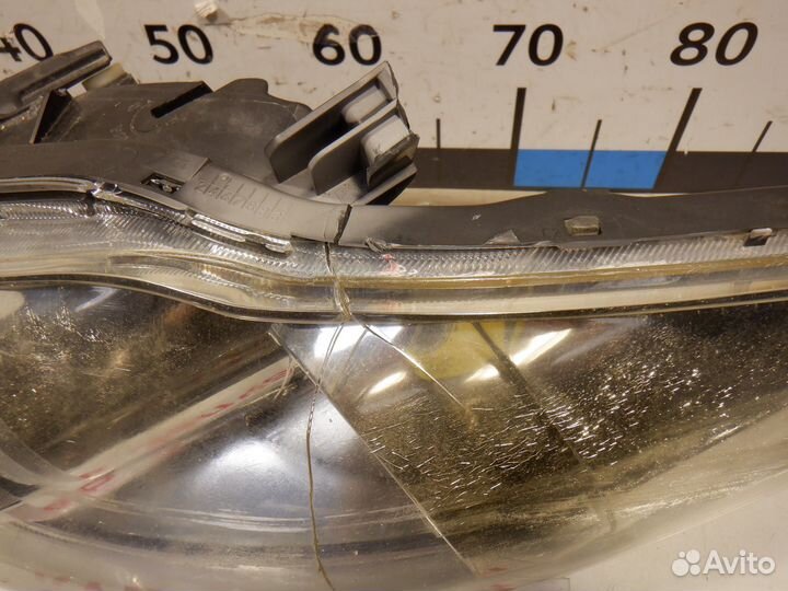 Фара левая Toyota Auris E15 1zrfae 1.6 л