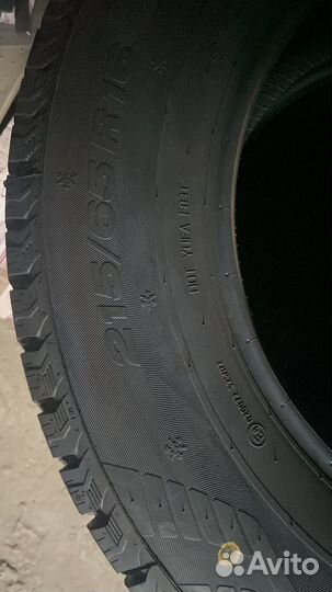 Viatti Bosco S/T V-526 215/65 R16