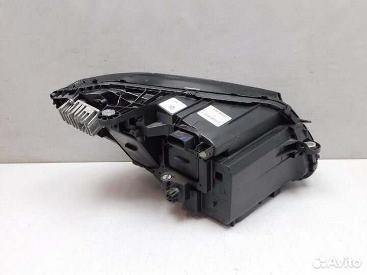 Фара левая Mercedes-Benz C-Class