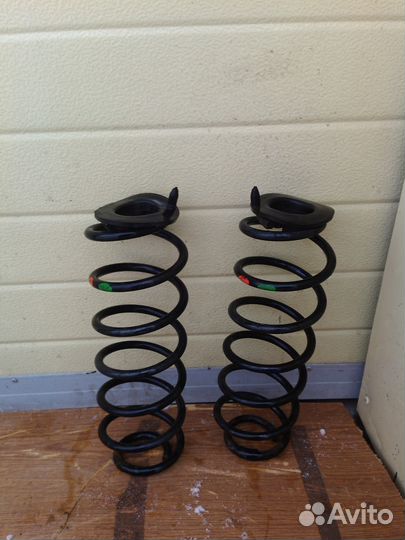 Форд Фиеста (2006г) -задние пружины