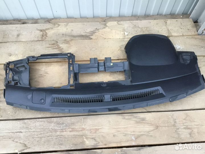 Торпедо Nissan Tiida (C11) I рестайлинг (2008-2014