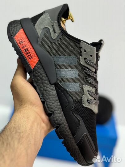 Кроссовки adidas