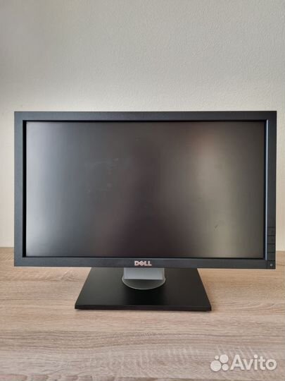 Монитор Dell 20