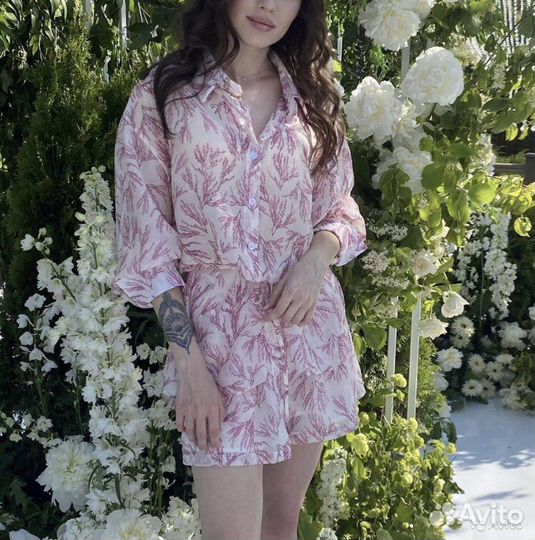 Костюм шорты и рубашка