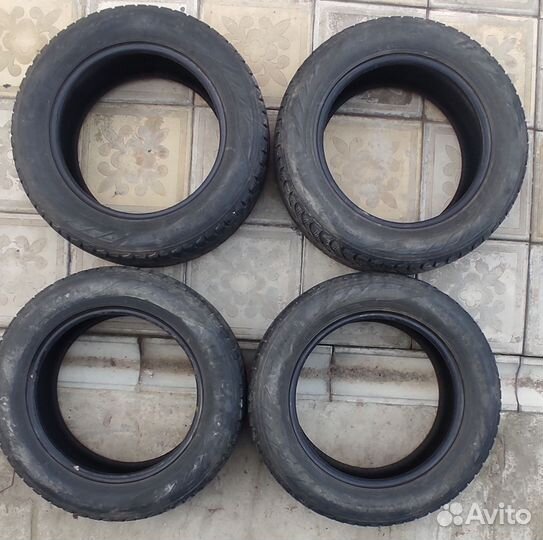 Nokian Tyres Hakkapeliitta R2 185/65 R15 92R