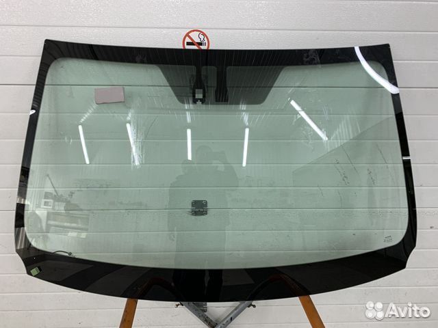 Лобовое стекло на Тойота Рав 4