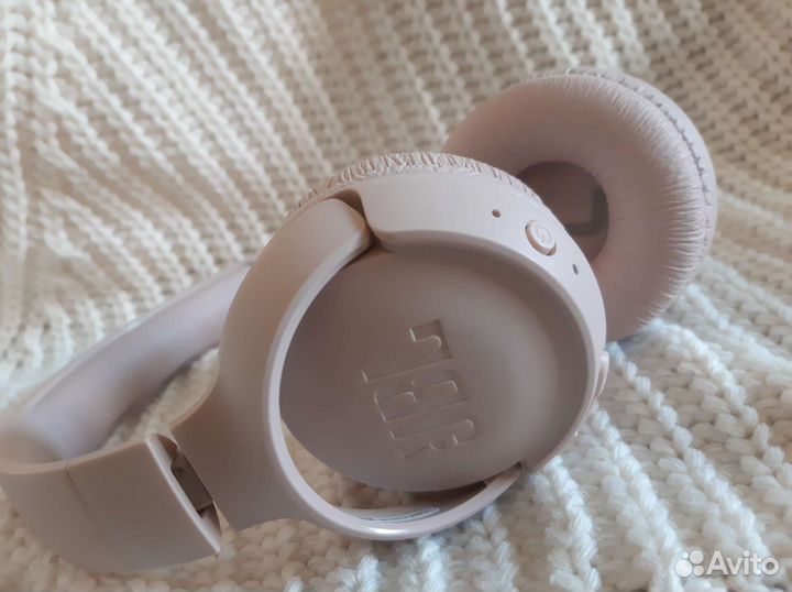 Беспроводные наушники