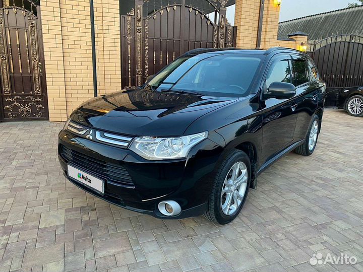 Mitsubishi Outlander 2.4 CVT, 2012, 172 450 км