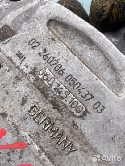 Вакуумный насос 06D145100E