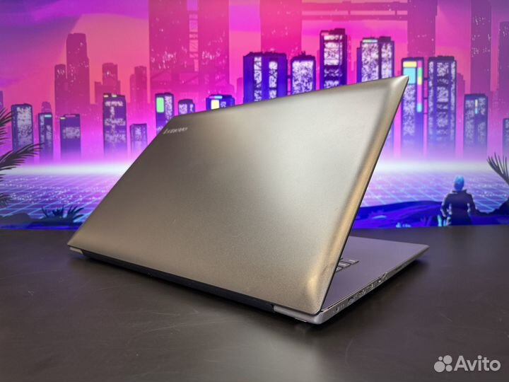 Ноутбук Lenovo IdeaPad 17 / GeForce / Core i3