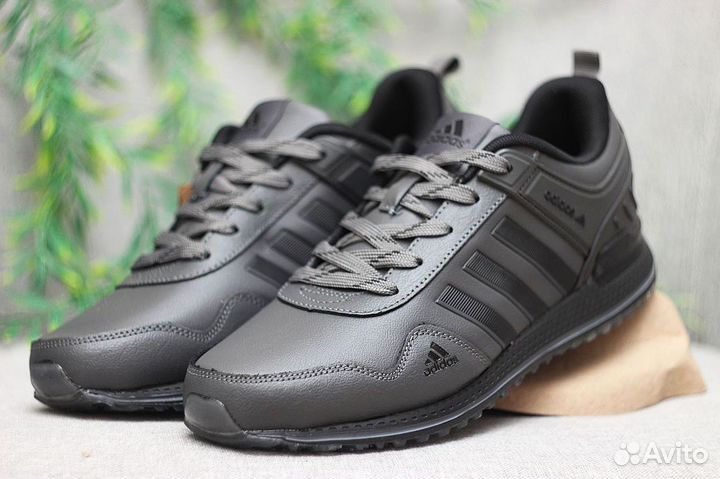 Кроссовки Adidas