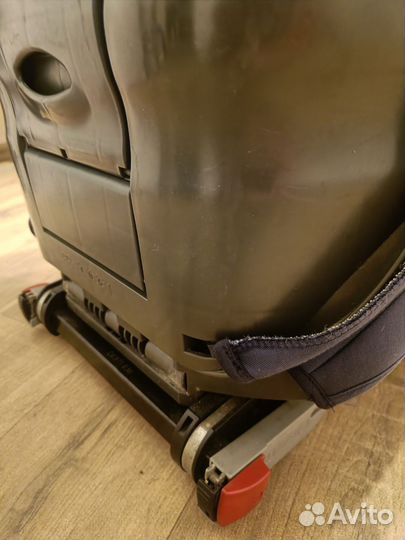 Автомобильное кресло britax romer