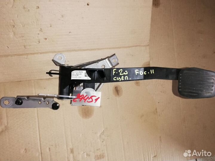 Педаль сцепления Ford Focus