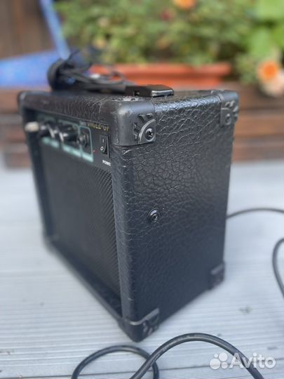 Комбоусилитель для электрогитары