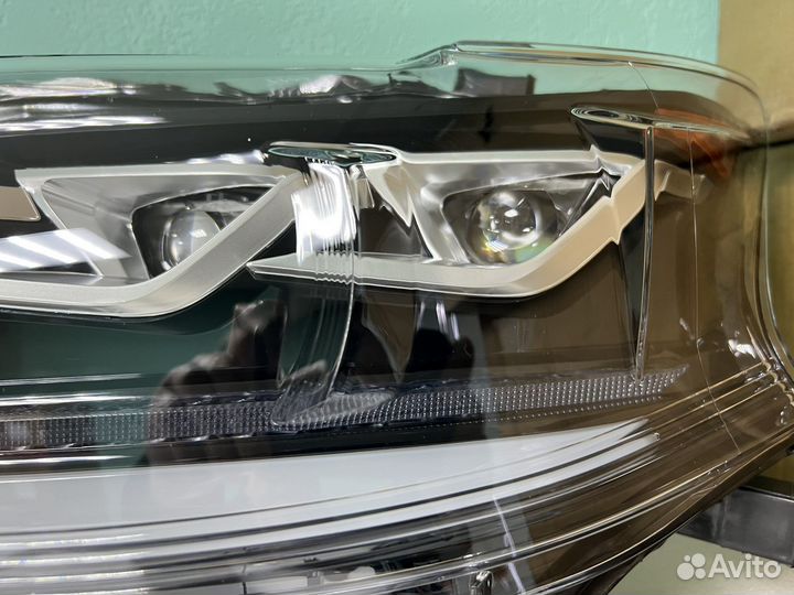 Фары Lexus RX350 в стиле 20 года