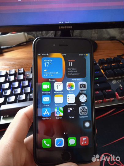 Телефон iPhone 6s