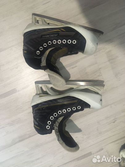 Коньки вратарские