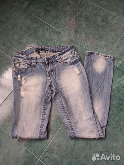 Джинсы
