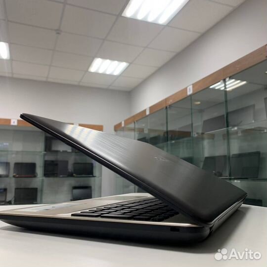 Ноутбук Asus VivoBook 15.6 (Pentium/ 4gb/ 500gb)