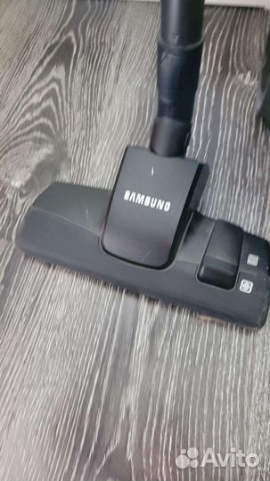 Пылесос с контейнером для пыли Samsung SC15K4169HD