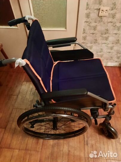 Инвалидное кресло
