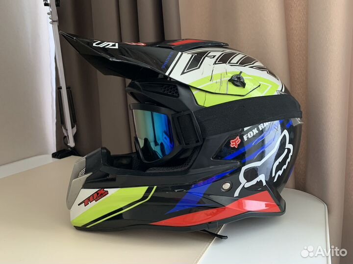 Мотошлем кроссовый и очки