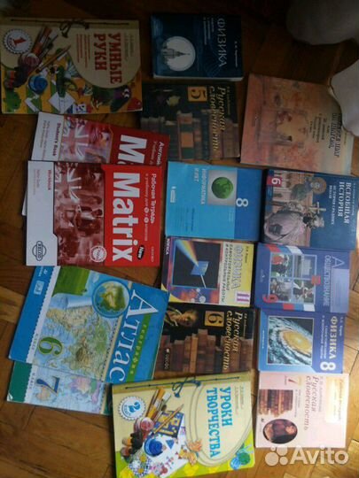 Продаю учебники