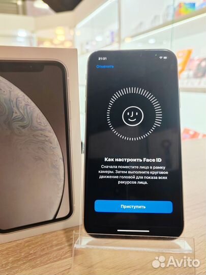 iPhone Xr, 64 ГБ