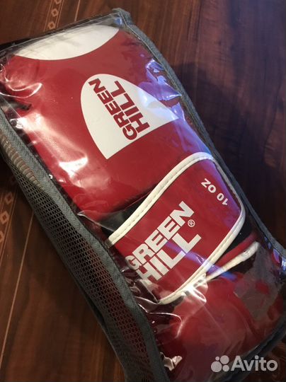 Боксерские перчатки 10 oz green hill